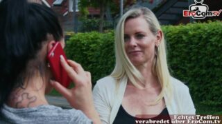 Erster Arschfick für blonde deutsche Bi-Milf